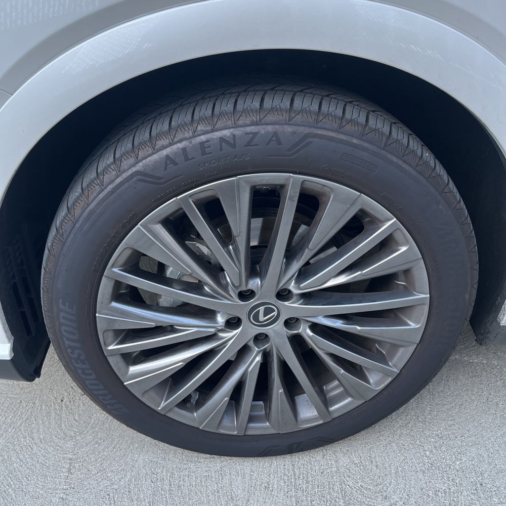 2024 Lexus RX 450h+ Luxury