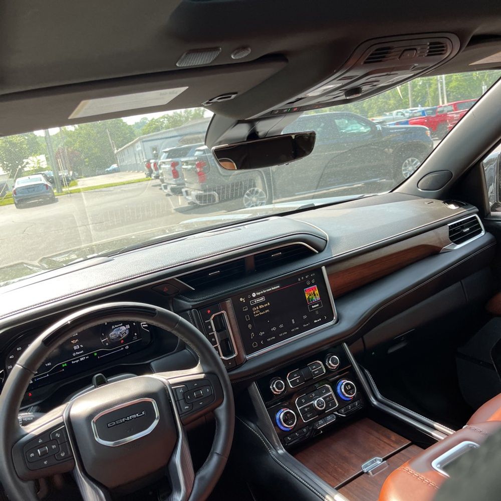 2024 GMC Yukon Denali Ultimate