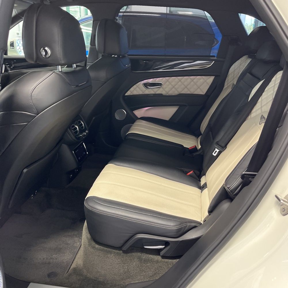 2021 Bentley Bentayga V8