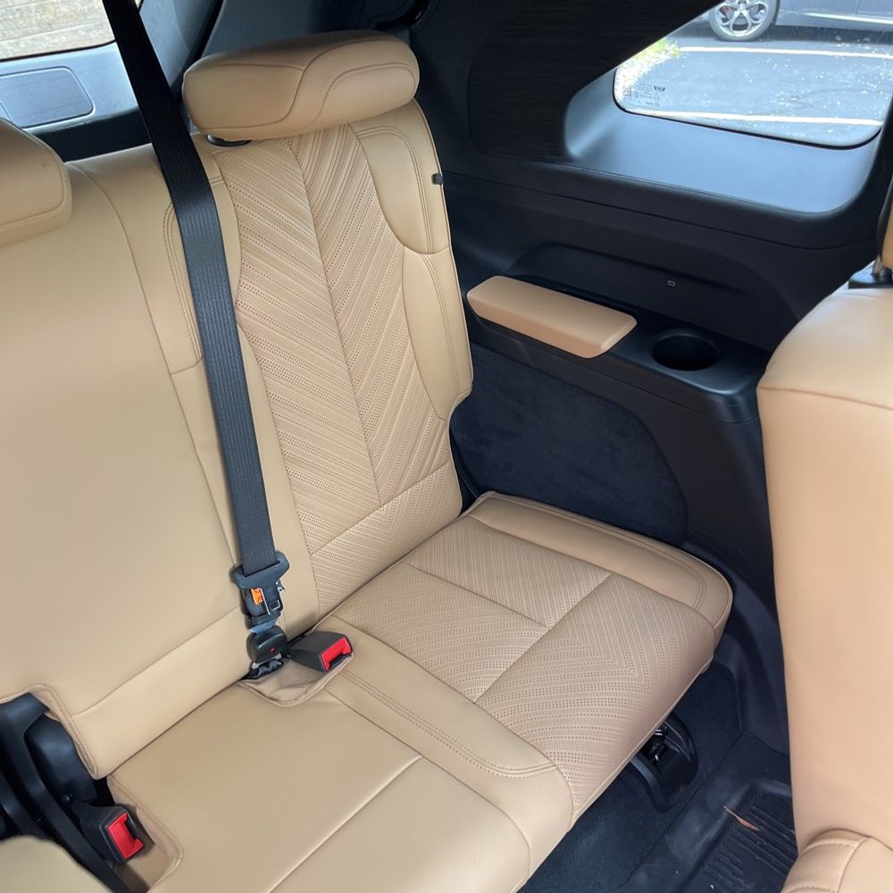 2025 Cadillac Escalade IQ Sport 2