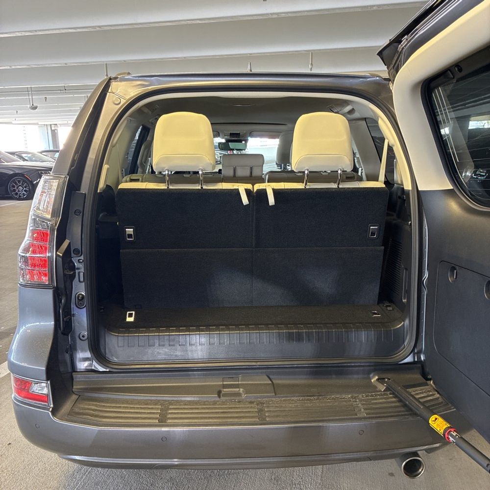 2023 Lexus GX 460 Base