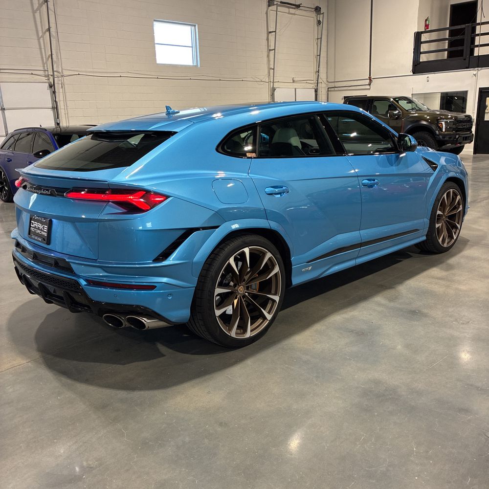 2023 Lamborghini Urus S