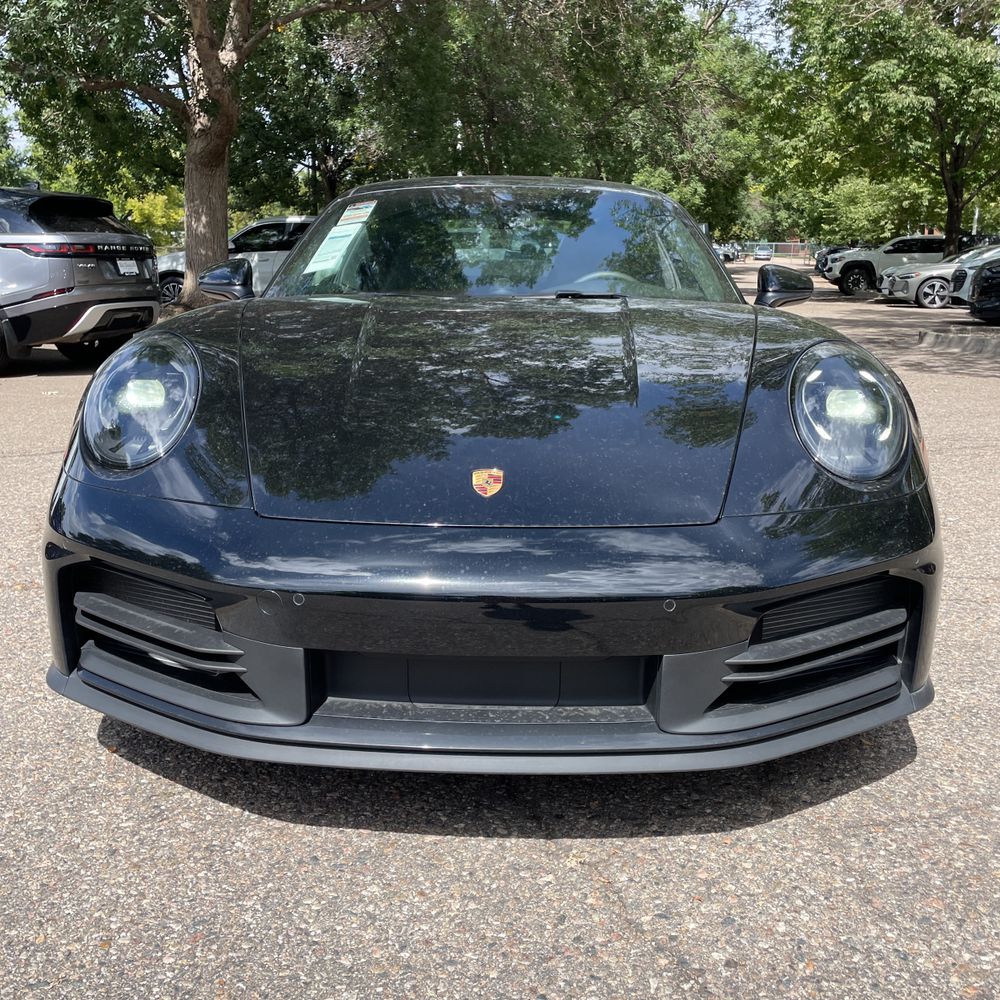2025 Porsche 911 Carrera