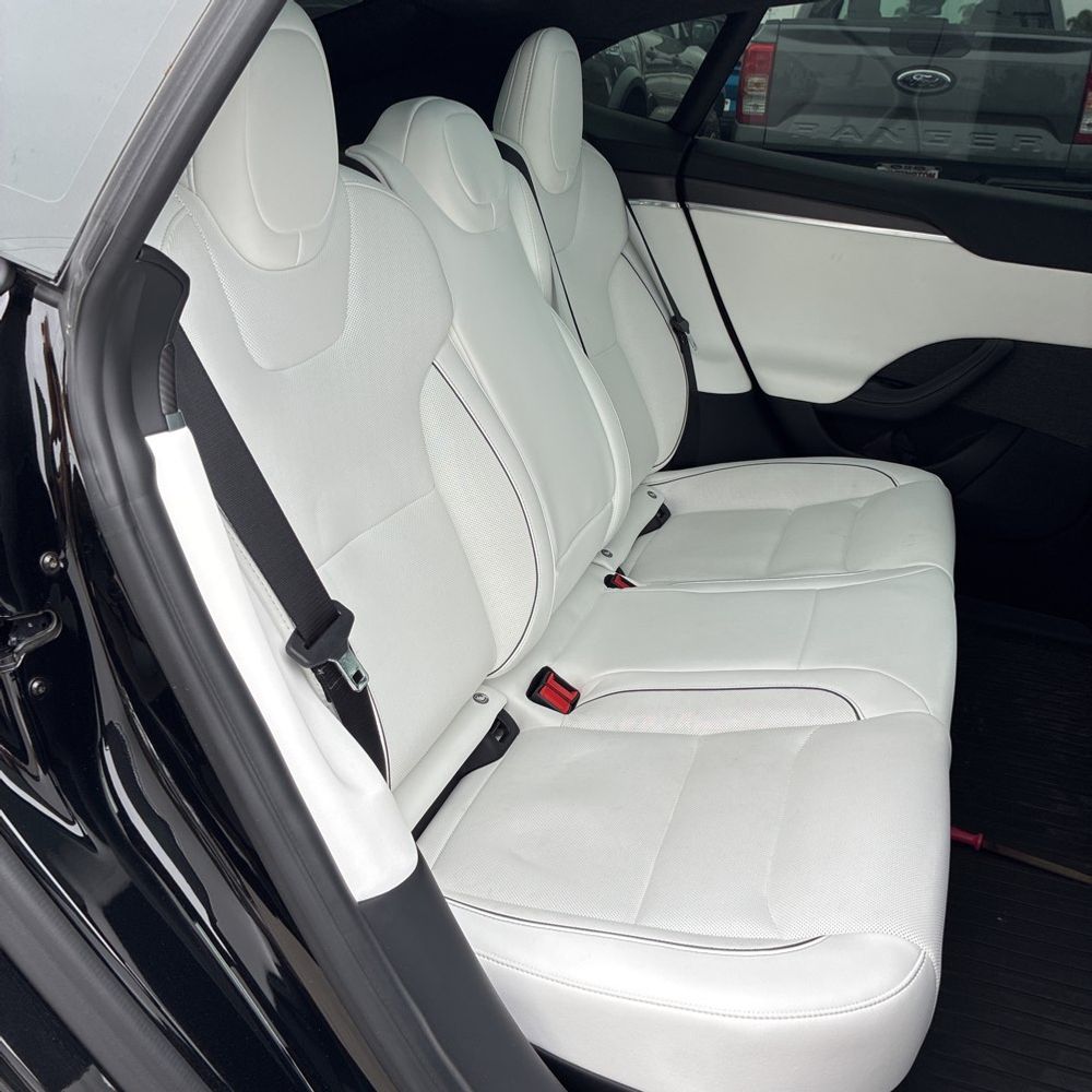 2023 Tesla Model S Plaid