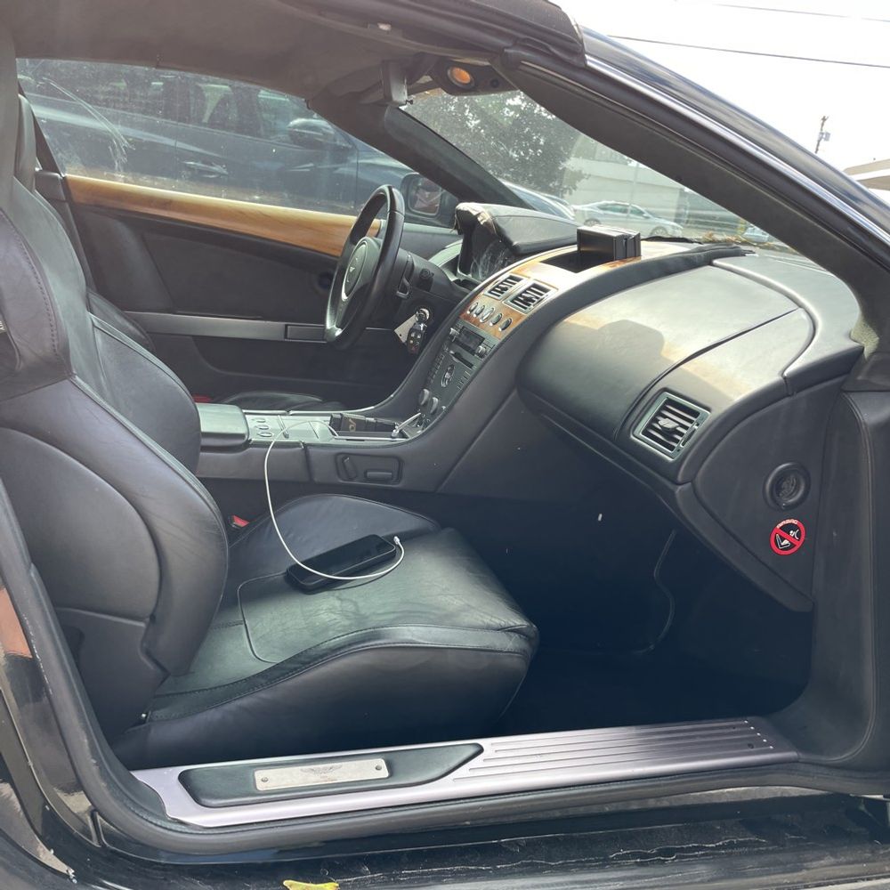 2005 Aston Martin DB9 Volante