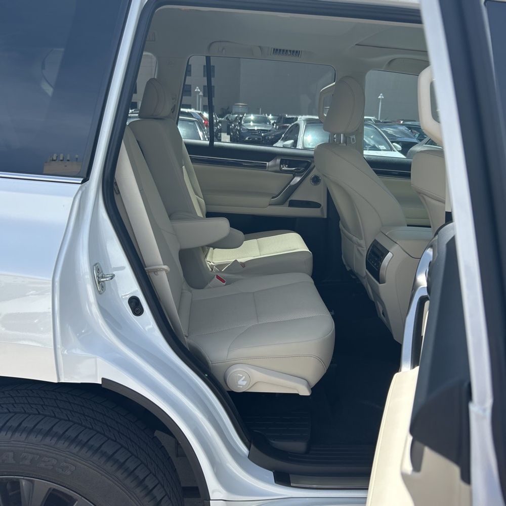 2023 Lexus GX 460 Base