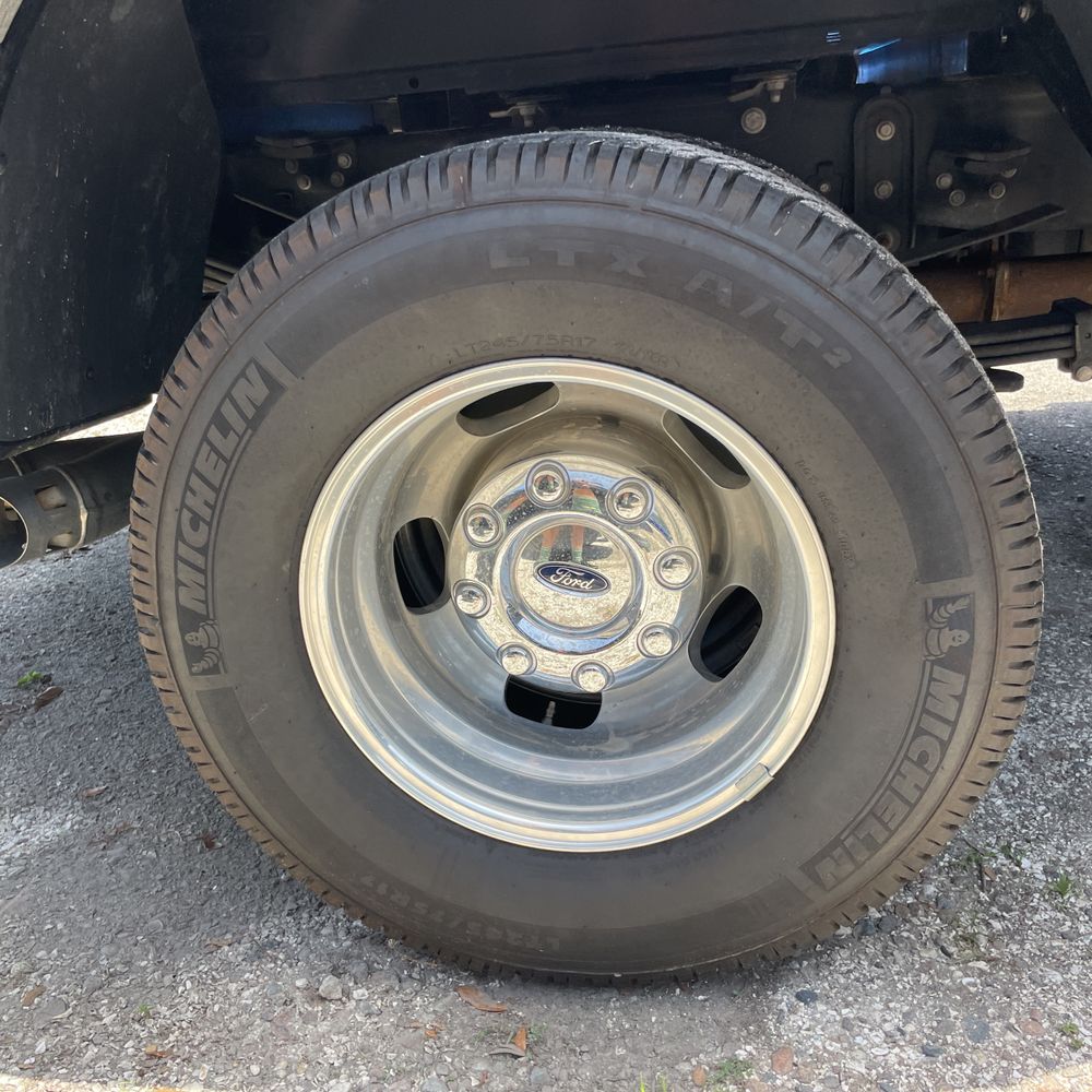 2023 Ford F-350 Super Duty Platinum