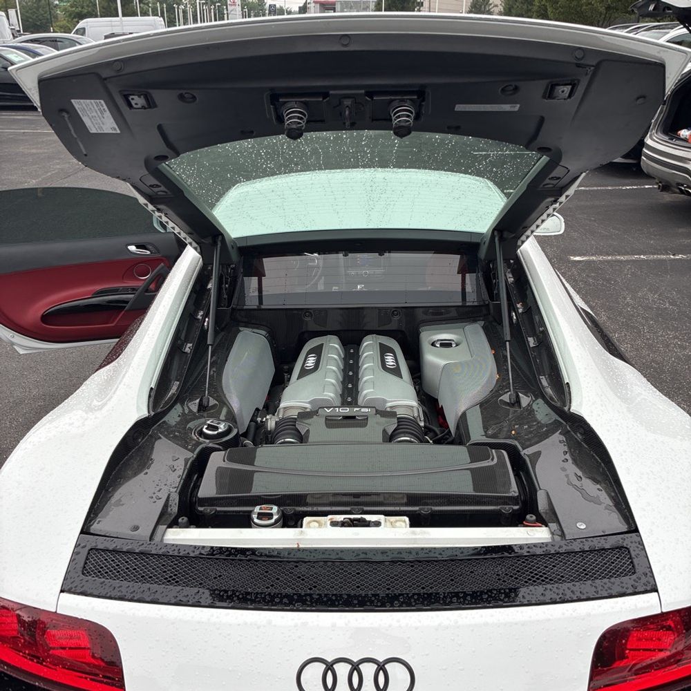 2011 Audi R8 5.2