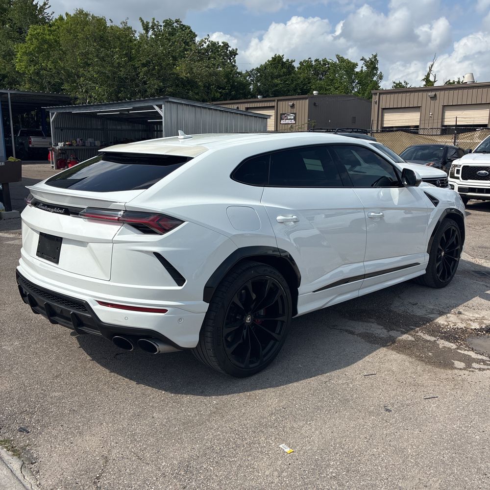 2020 Lamborghini Urus