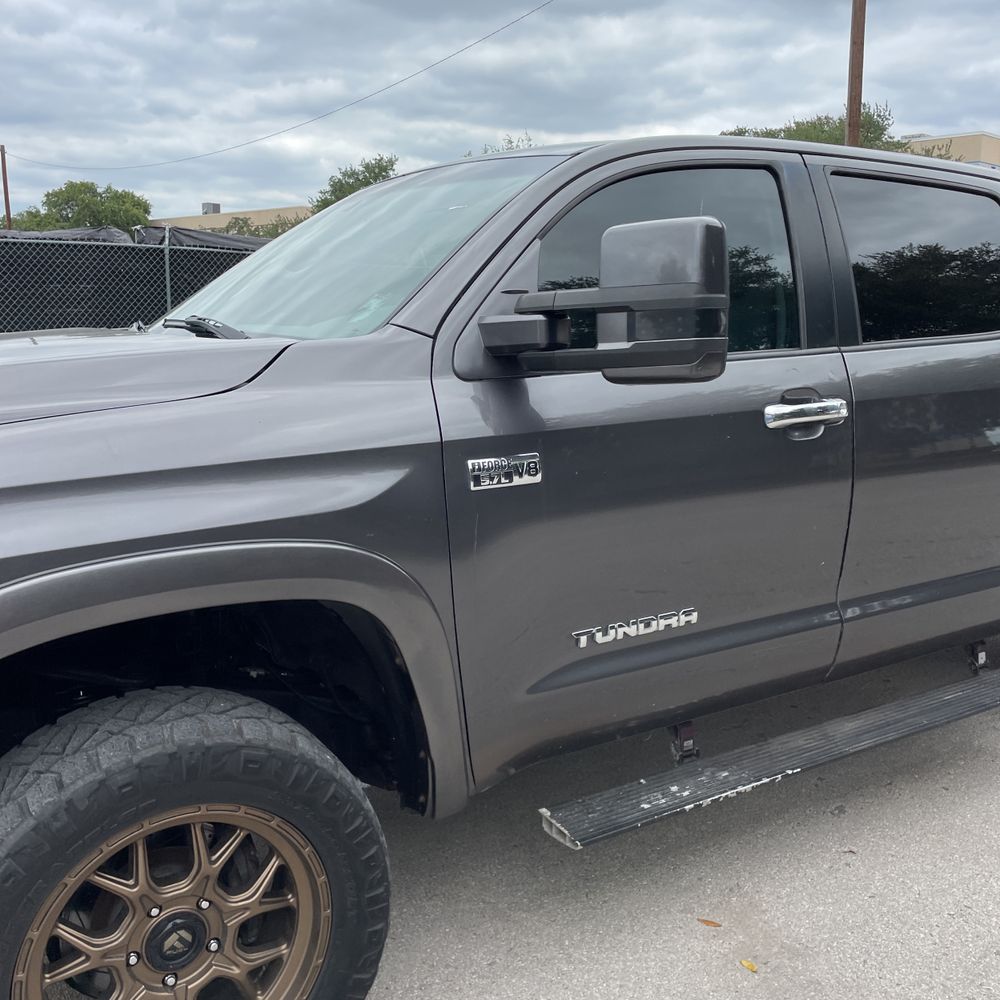 2017 Toyota Tundra Limited