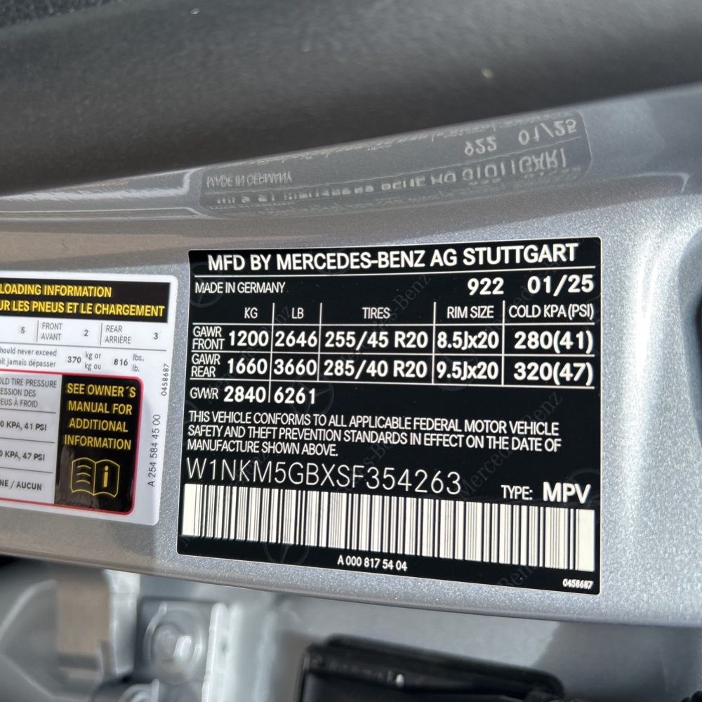 2025 Mercedes-Benz GLC 350e 4MATIC photo 49