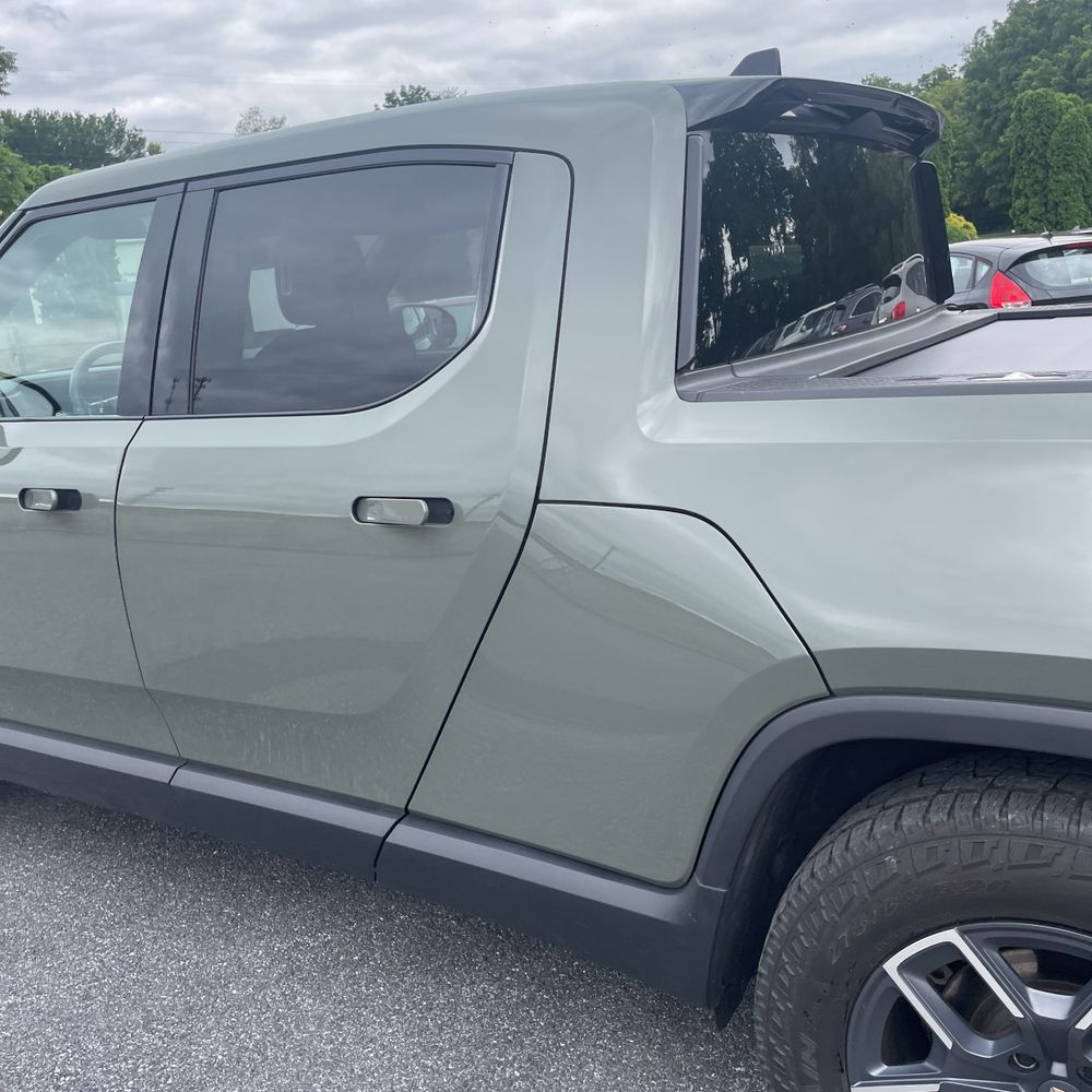 2022 Rivian R1T Launch Edition