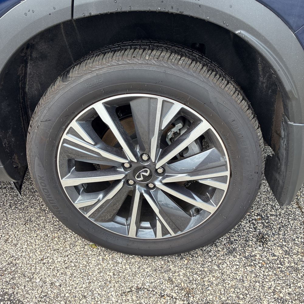 2026 INFINITI QX60 LUXE photo 18