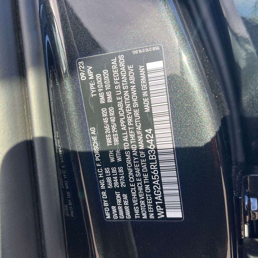 2024 Porsche Macan S