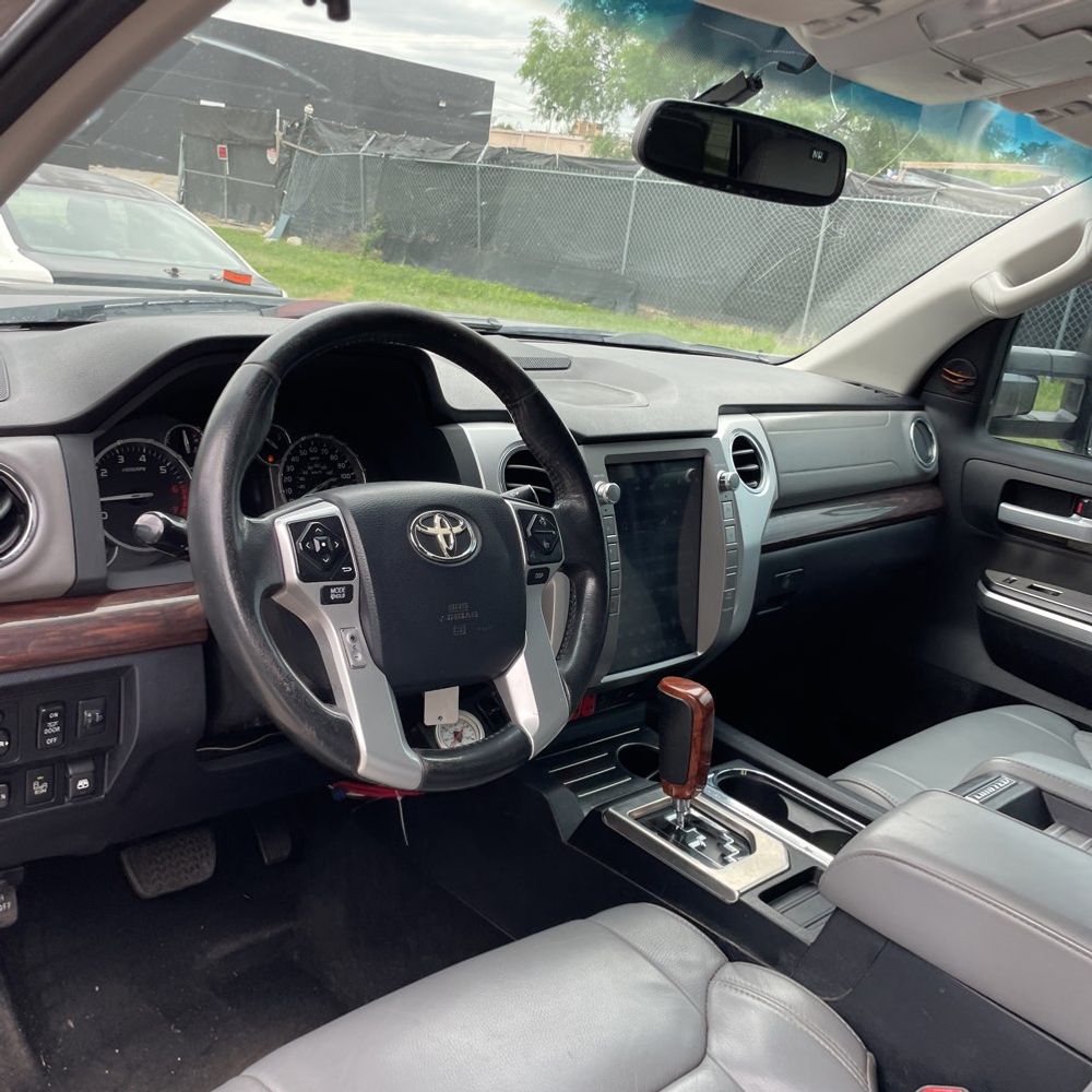 2017 Toyota Tundra Limited