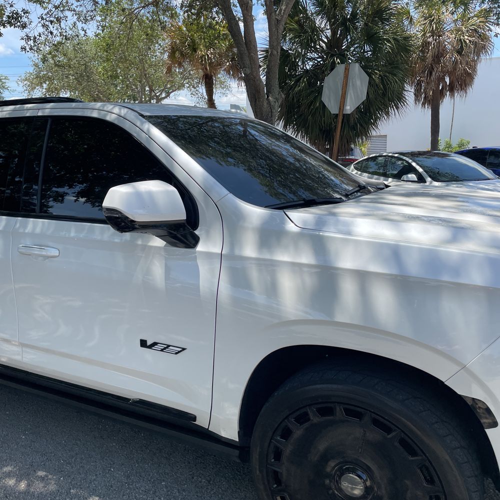 2023 Cadillac Escalade-V Base