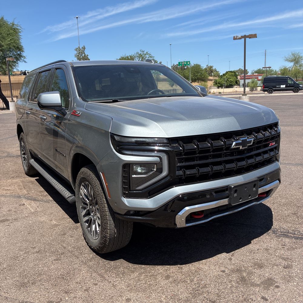 2025 Chevrolet Suburban Z71