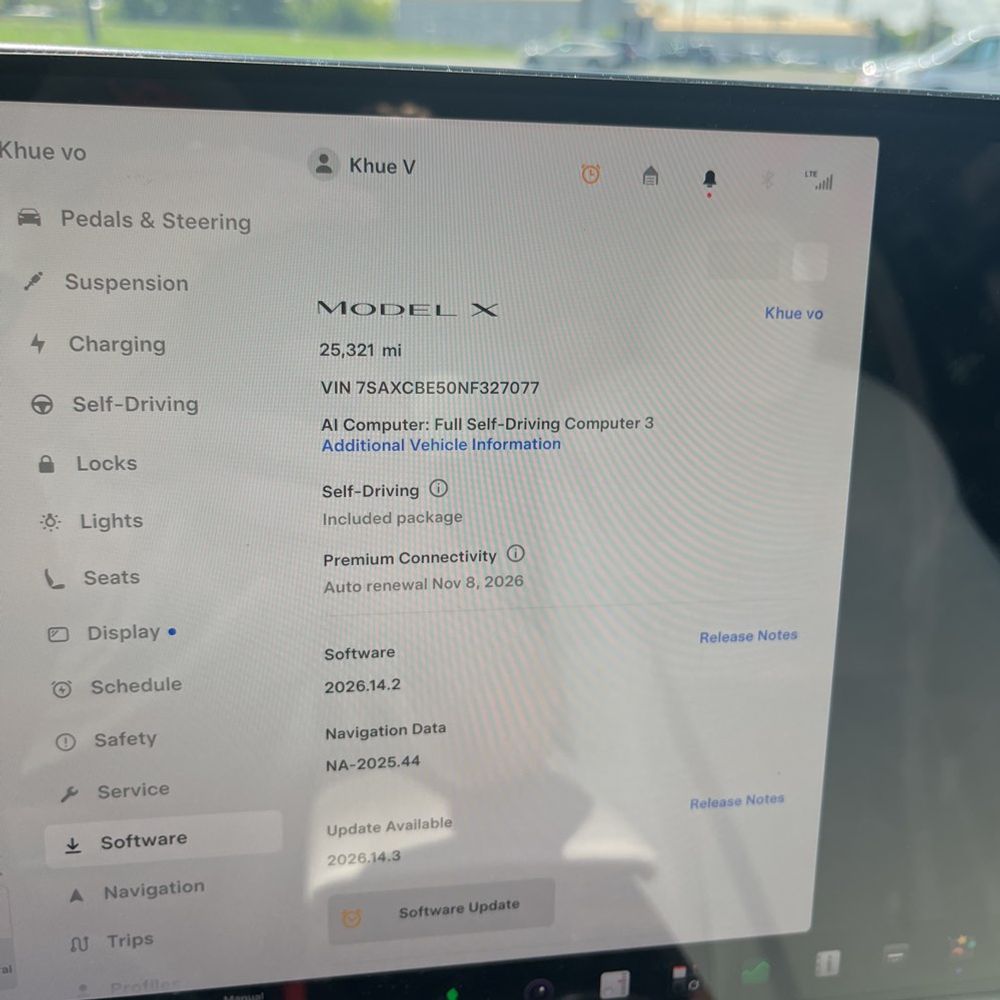 2022 Tesla Model X Base