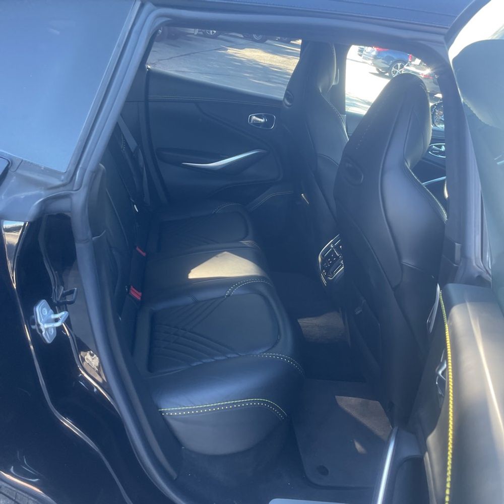 2021 Aston Martin DBX