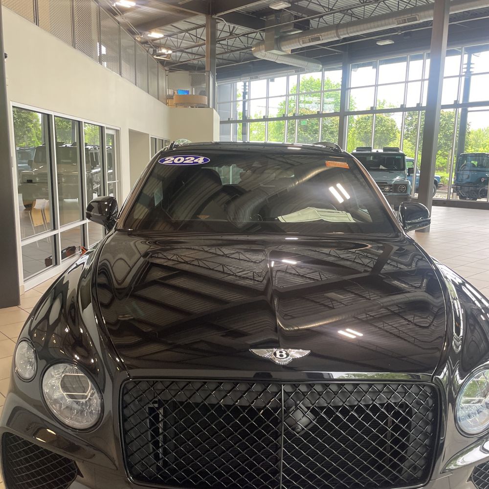2024 Bentley Bentayga Base