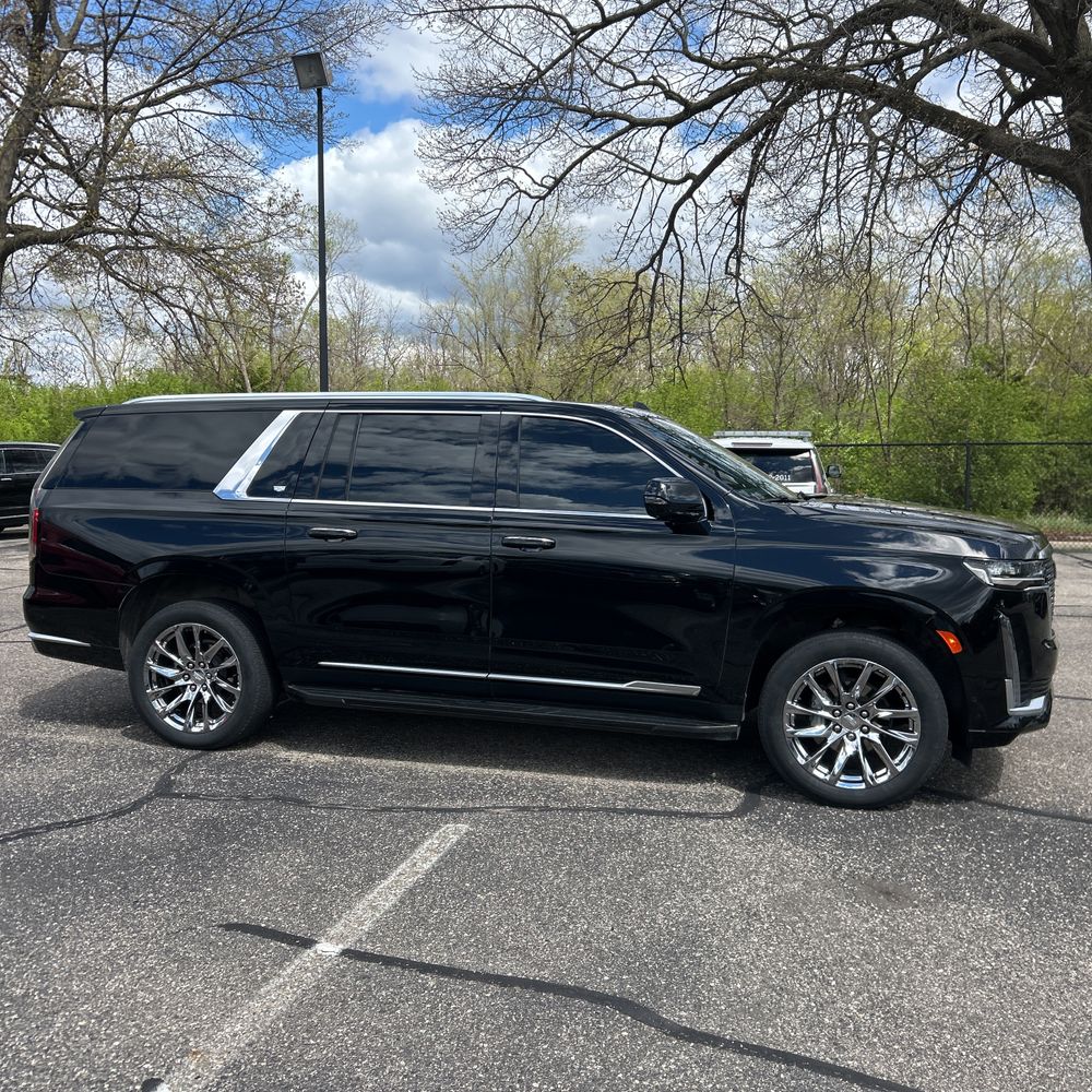 2024 Cadillac Escalade ESV Premium Luxury
