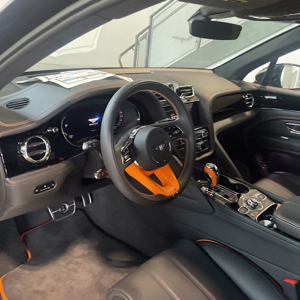 2024 Bentley Bentayga Base