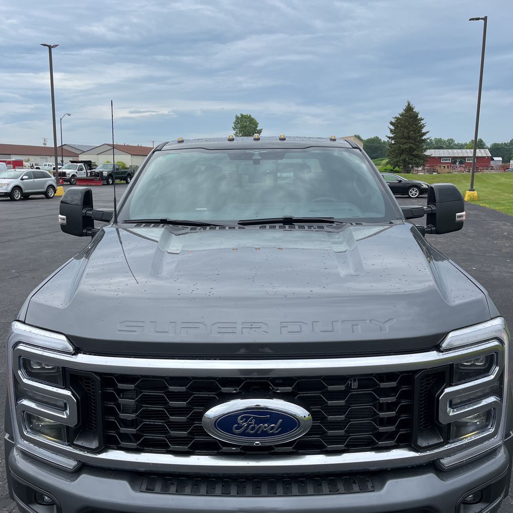 2025 Ford F-450 Super Duty Platinum