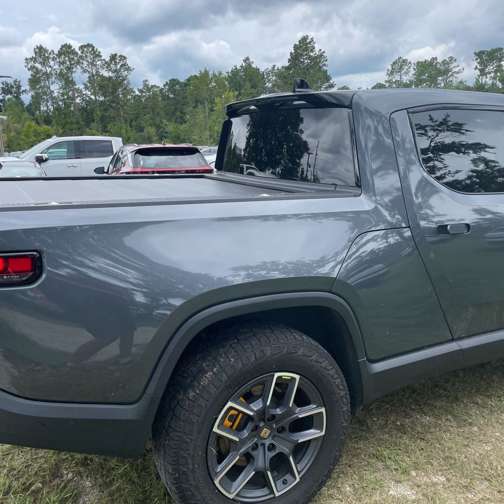 2022 Rivian R1T Launch Edition