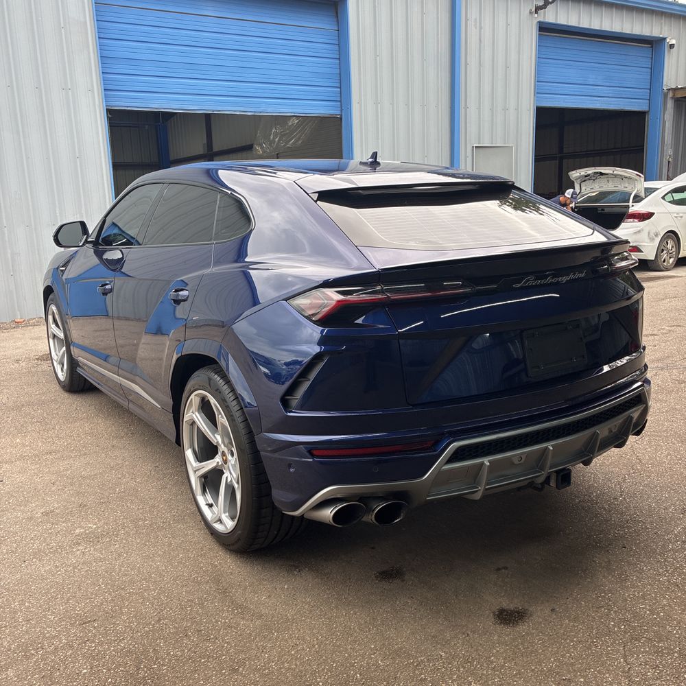 2020 Lamborghini Urus