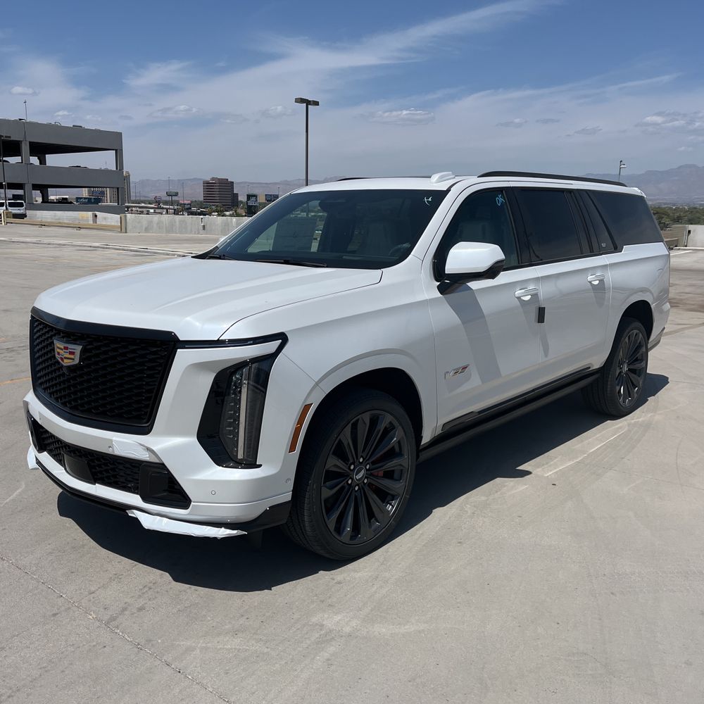 2025 Cadillac Escalade-V ESV Base