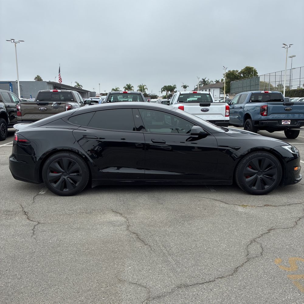 2023 Tesla Model S Plaid