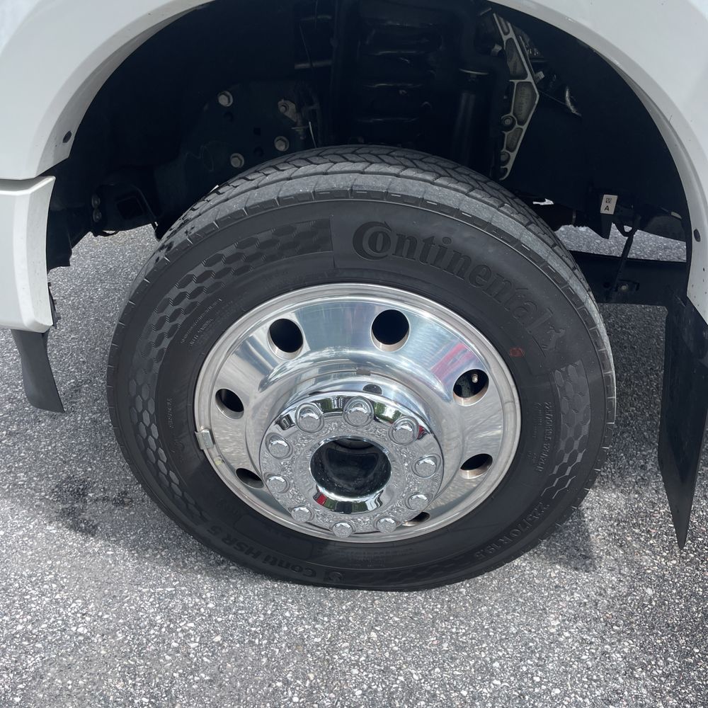 2024 Ford F-450 Super Duty Platinum