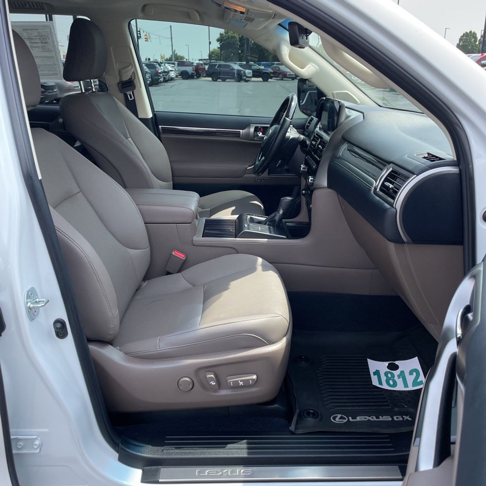 2023 Lexus GX 460 Base
