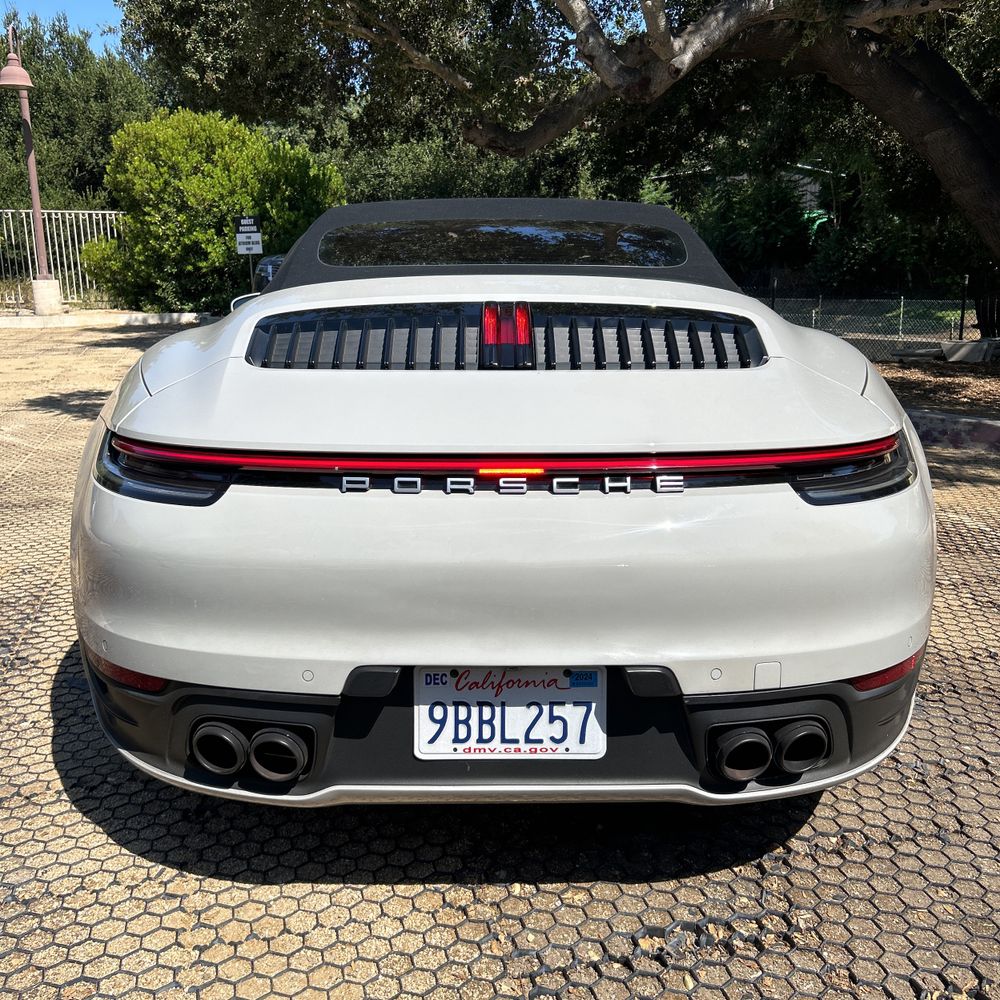 2021 Porsche 911 Carrera