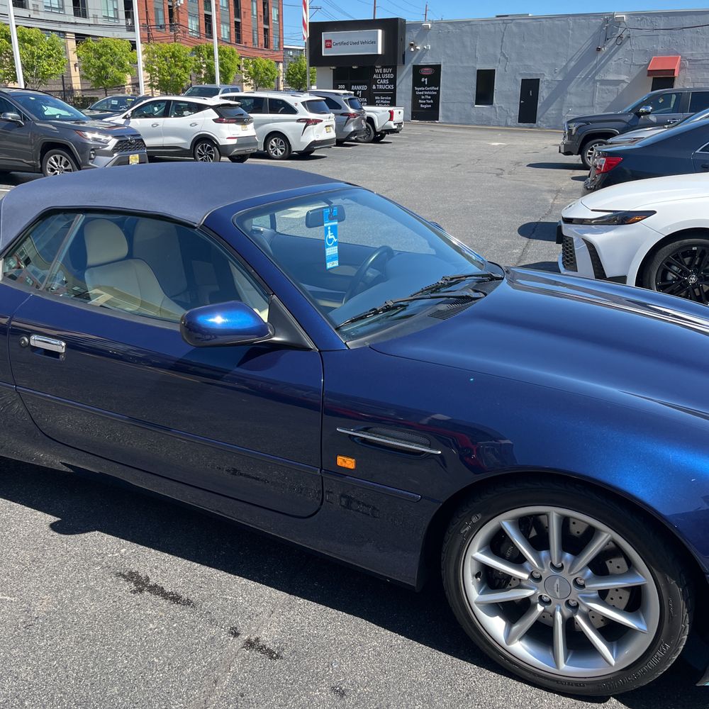 2001 Aston Martin DB7 Volante