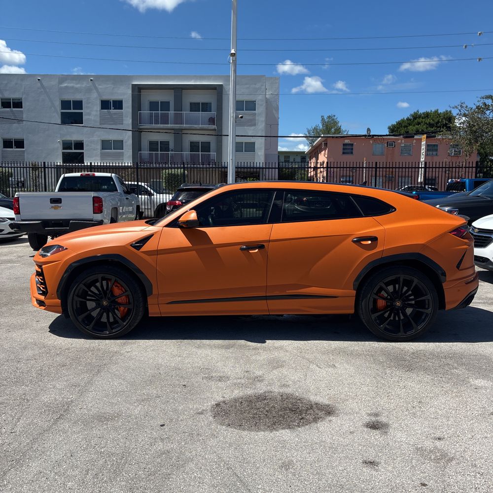 2019 Lamborghini Urus