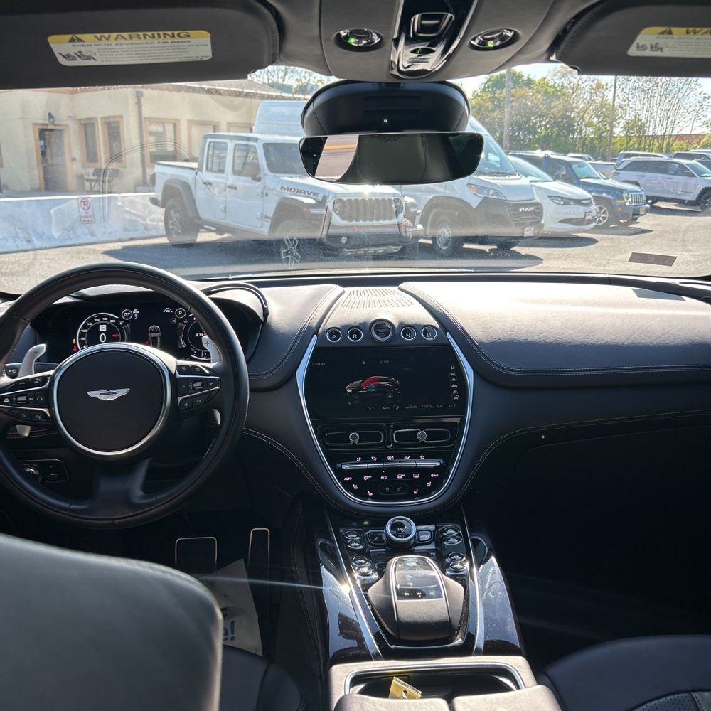 2024 Aston Martin DBX 707