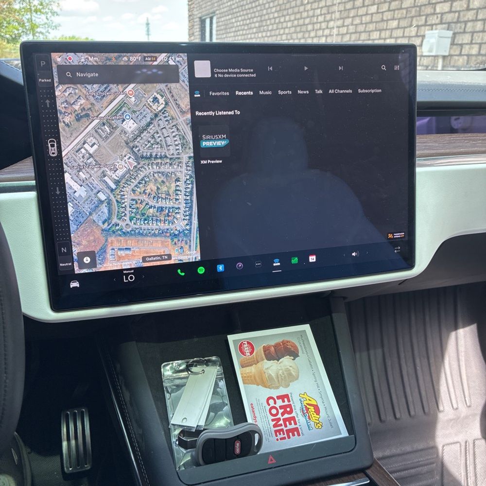 2022 Tesla Model X Base