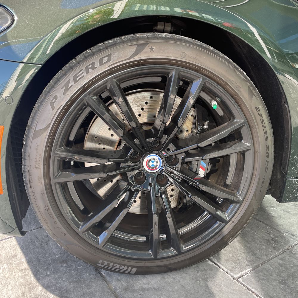 2023 BMW M5