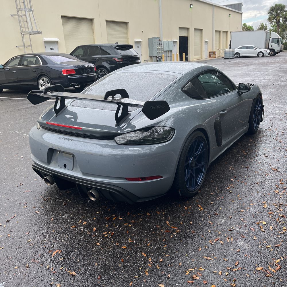 2023 Porsche 718 Cayman GT4 RS