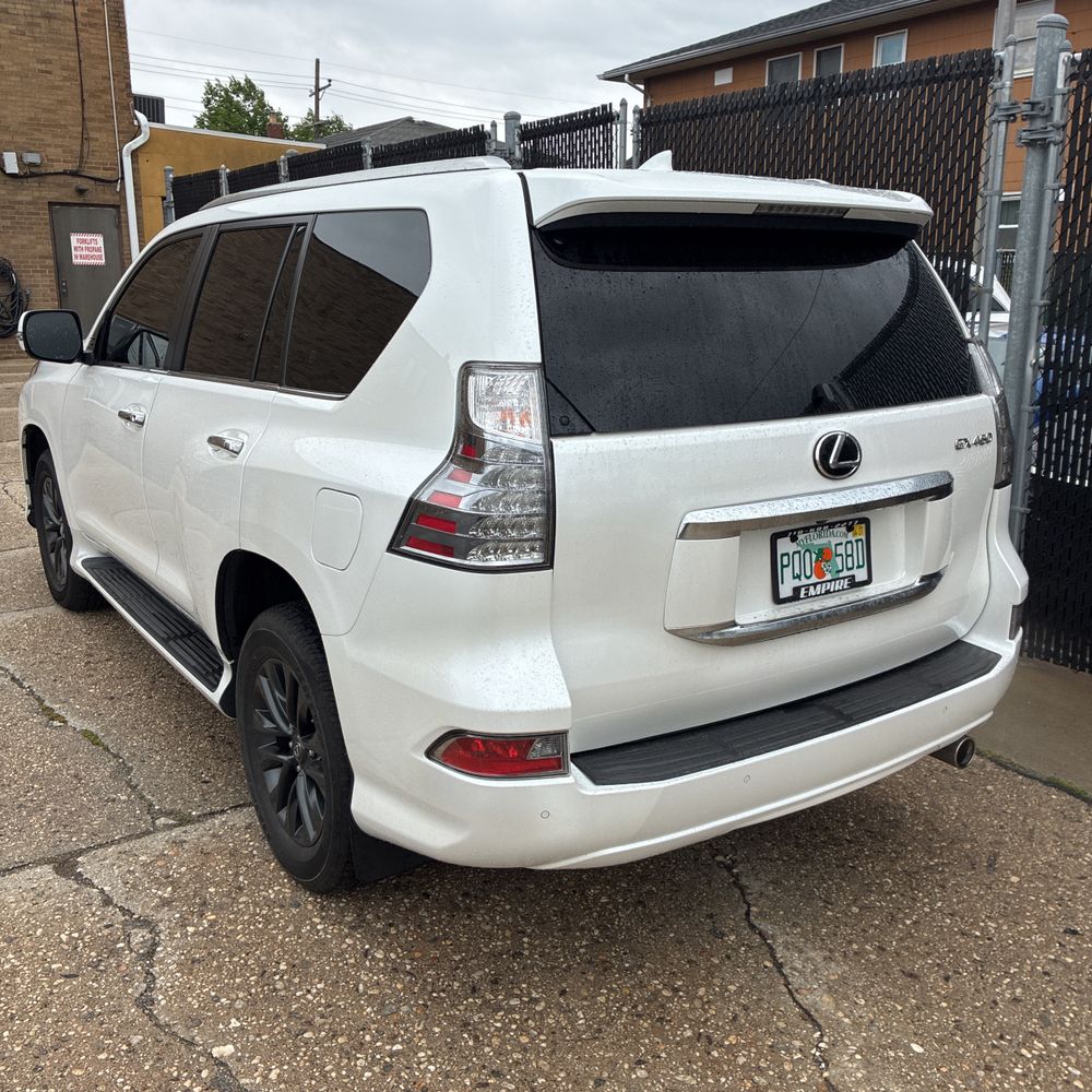 2023 Lexus GX 460 Base