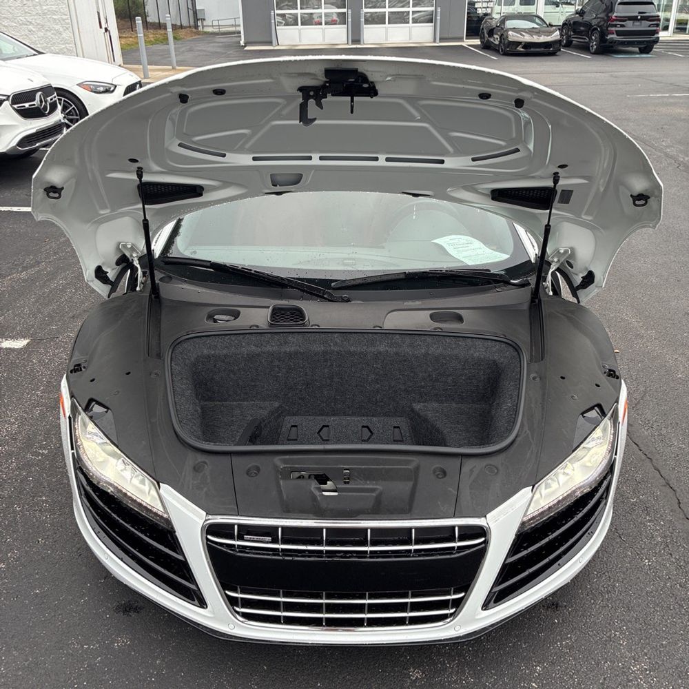2011 Audi R8 5.2