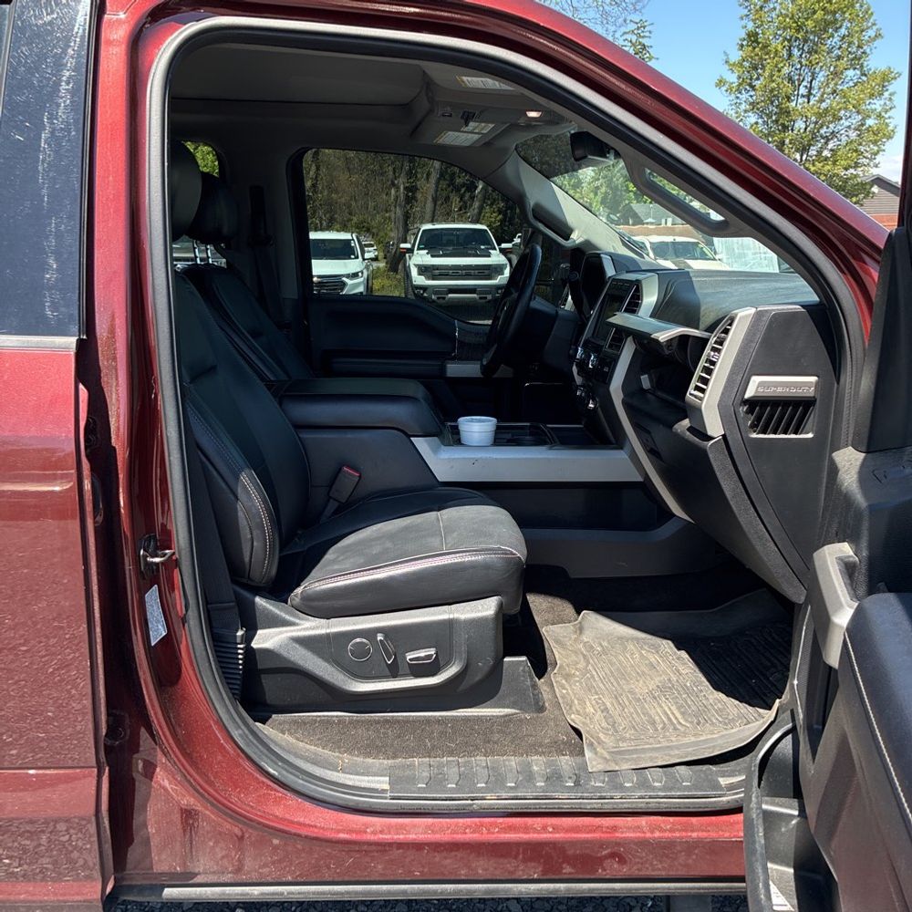 2017 Ford F-350 Super Duty Lariat