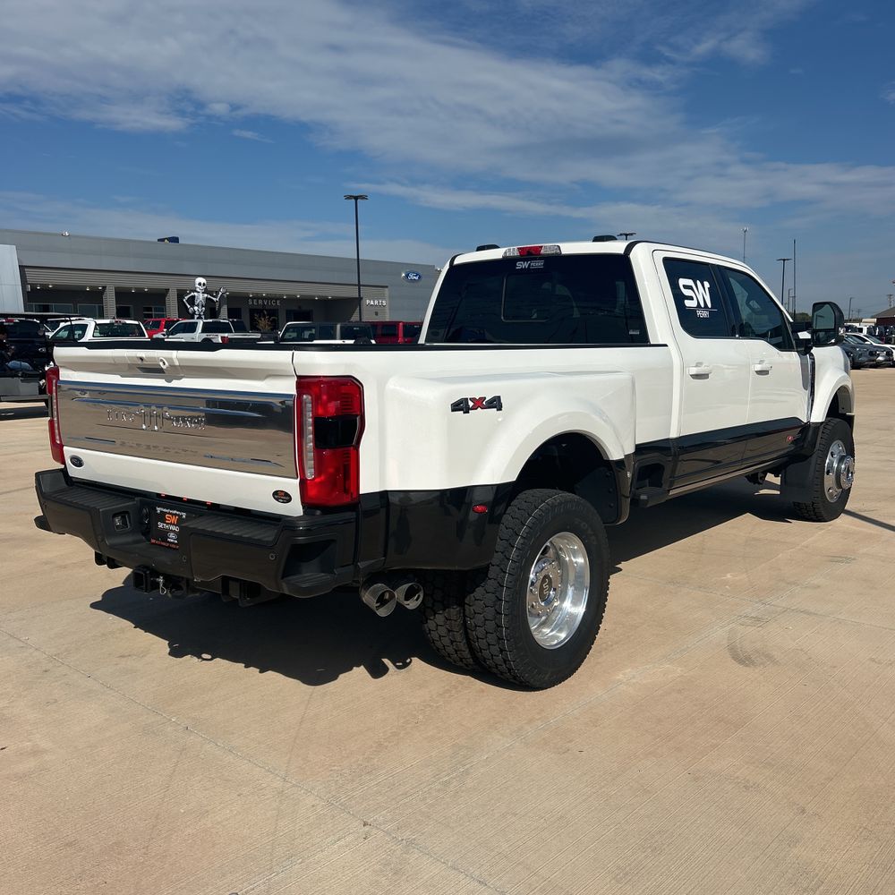 2025 Ford F-450 Super Duty King Ranch