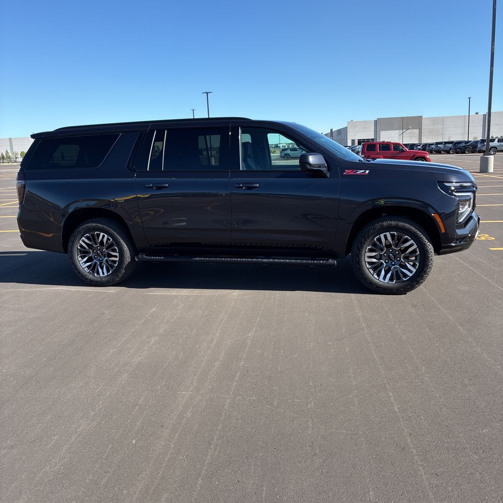 2025 Chevrolet Suburban Z71