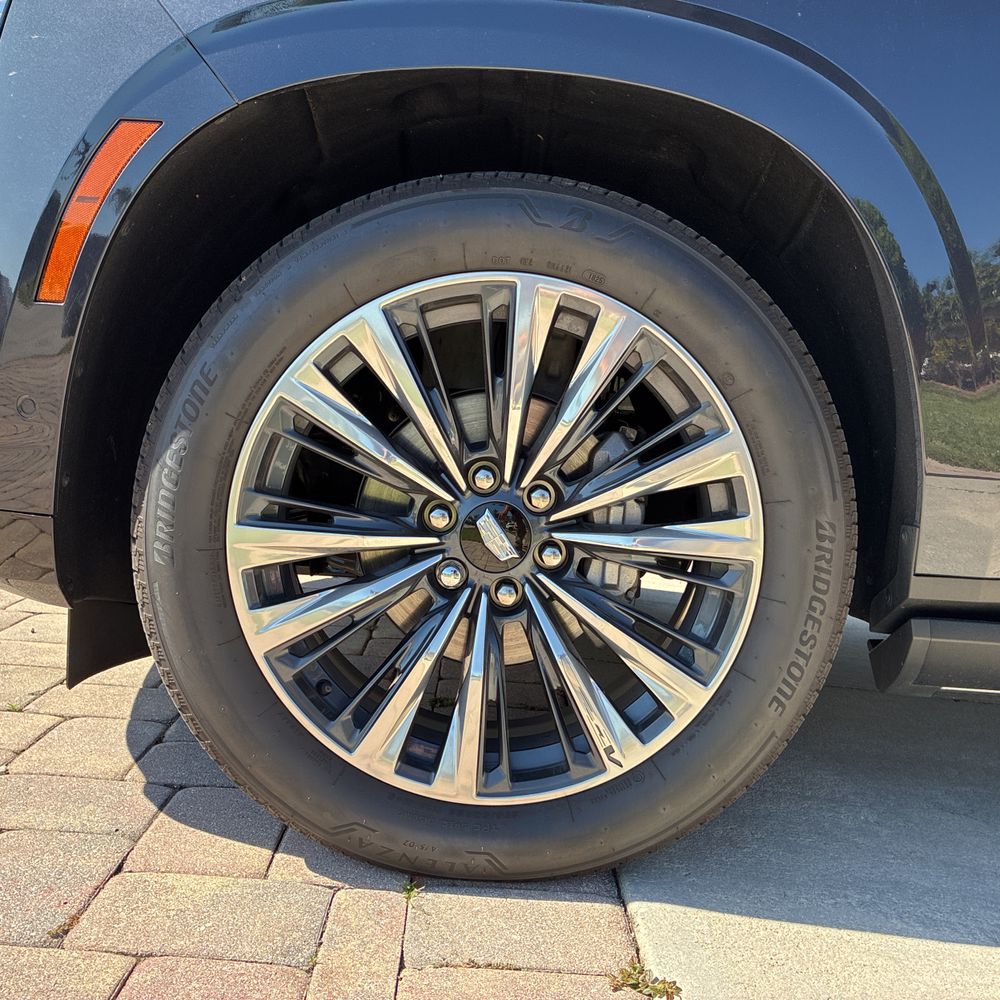 2025 Cadillac Escalade Premium Luxury