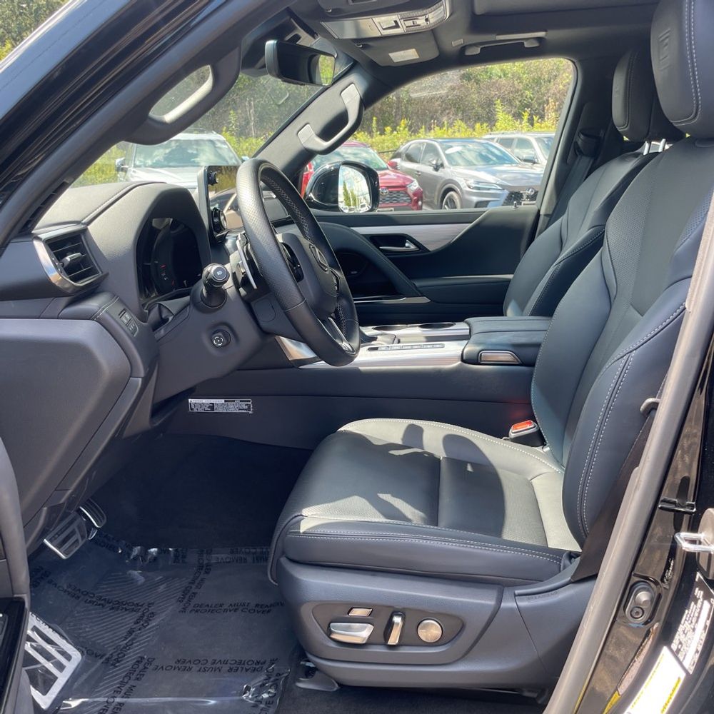 2024 Lexus LX 600 F SPORT Handling