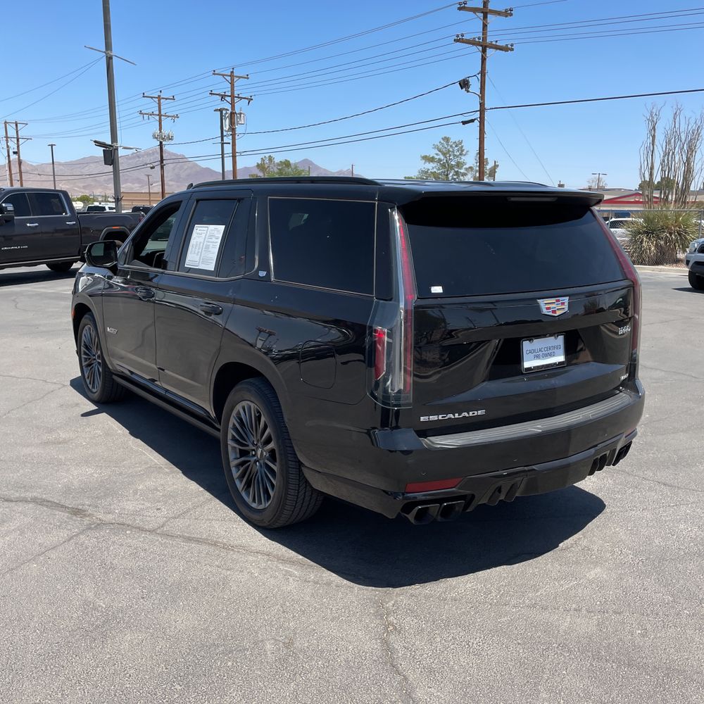 2023 Cadillac Escalade-V Base