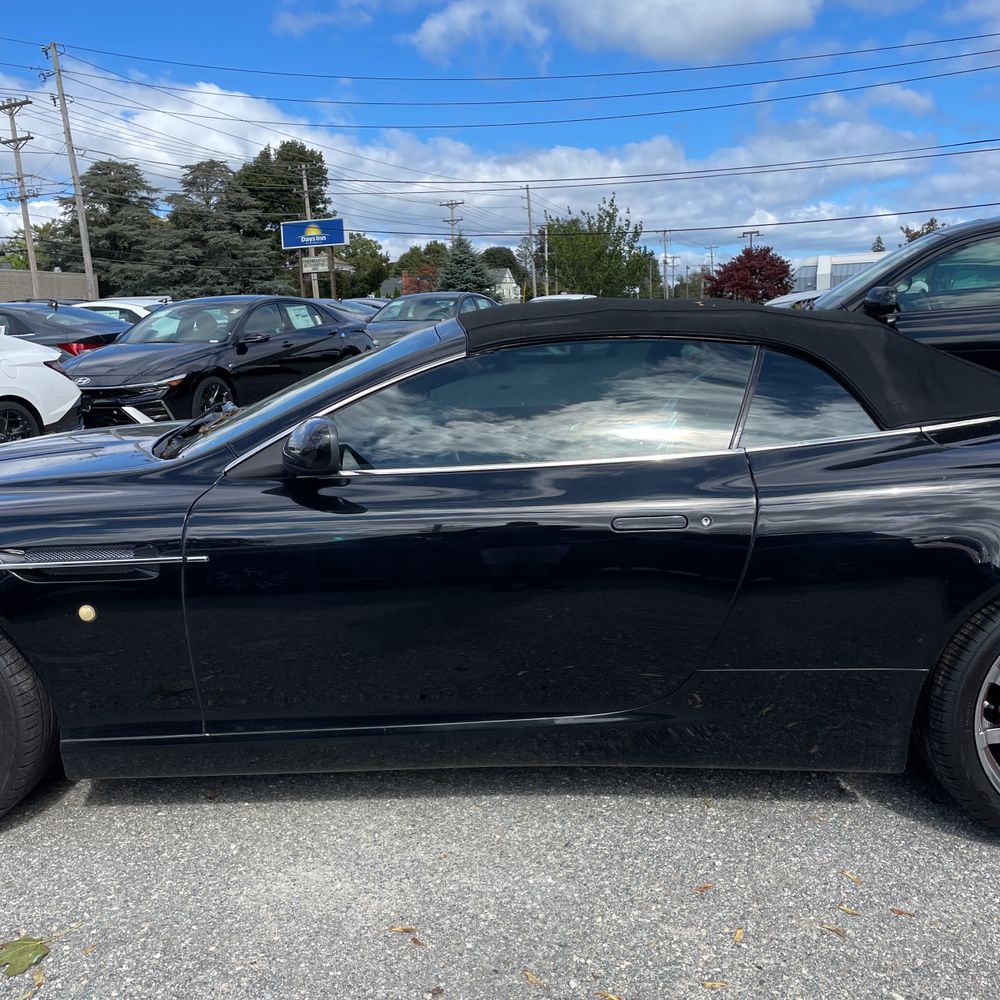 2005 Aston Martin DB9 Volante