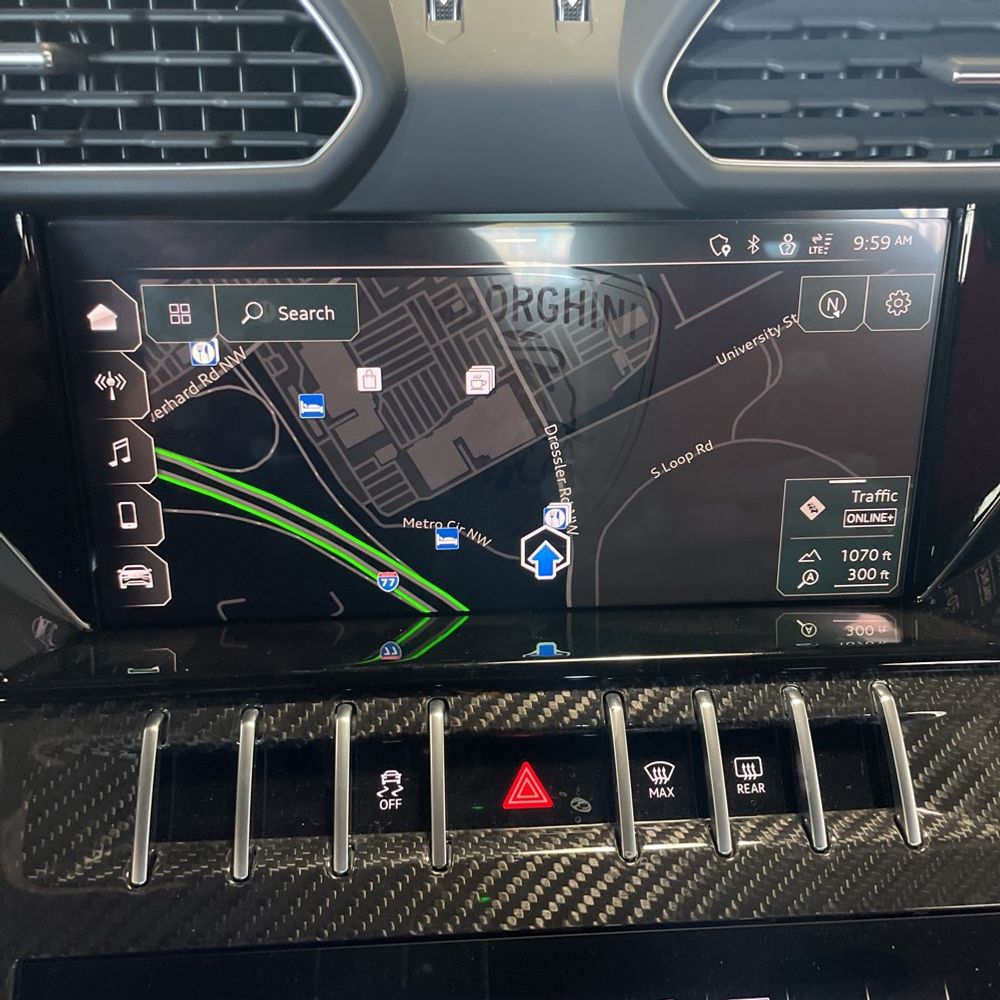 2022 Lamborghini Urus Base